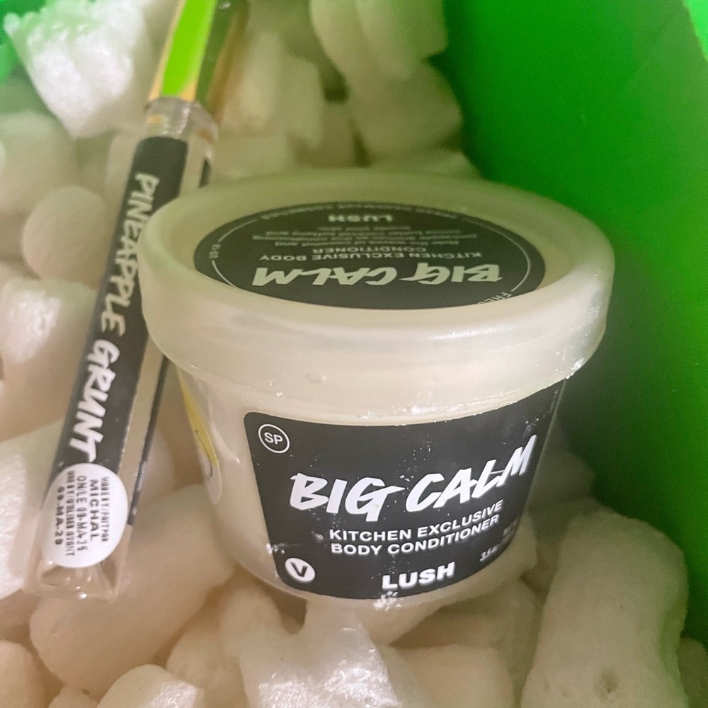Lush White Moisturizer & Body Oil